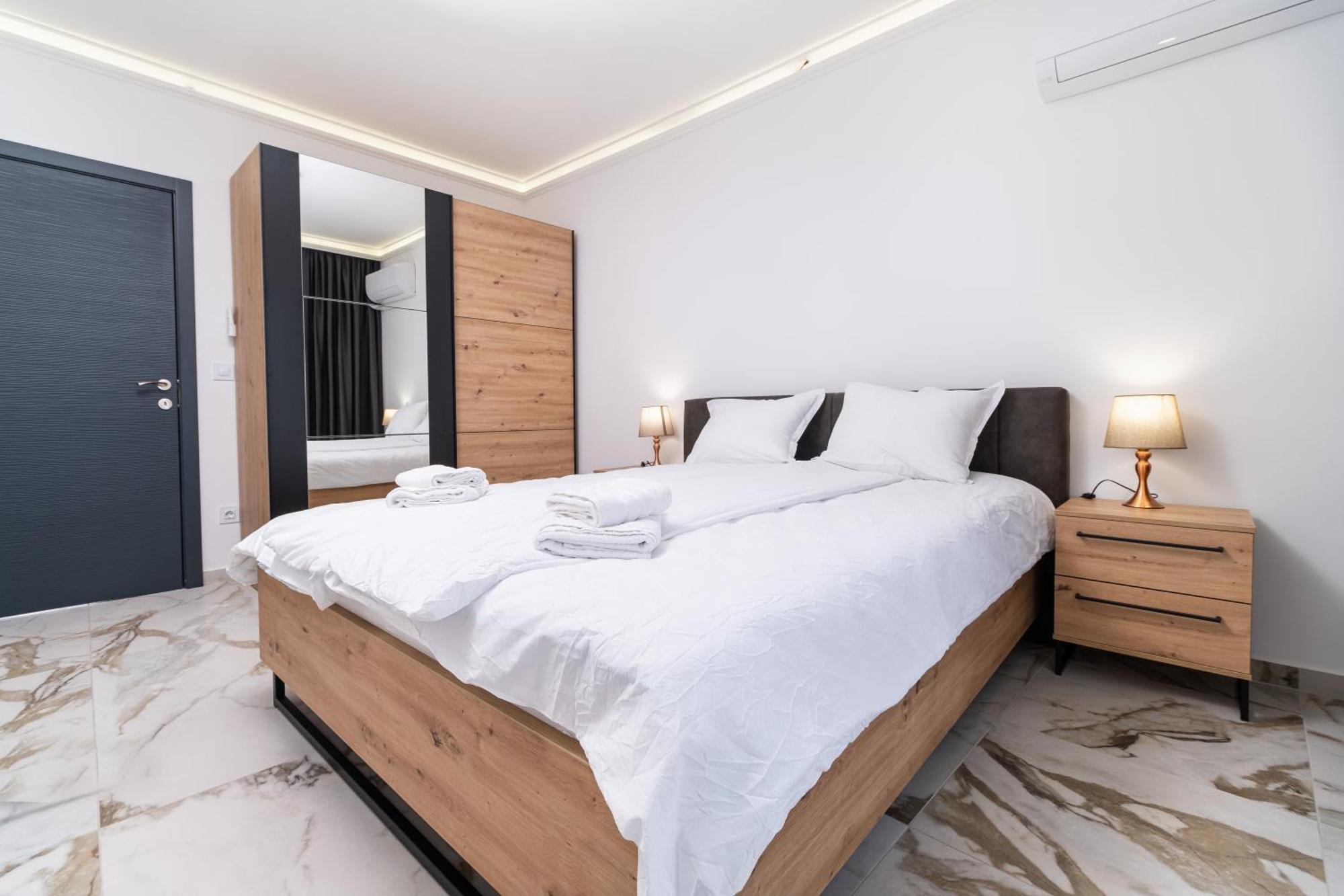 Modern 1-Bedroom Apartments Plovdiv Esterno foto