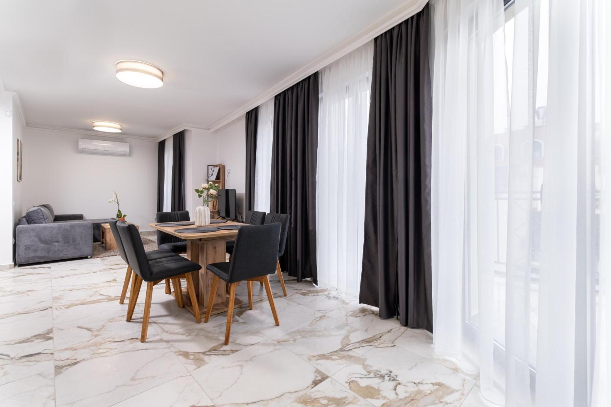 Modern 1-Bedroom Apartments Plovdiv Esterno foto
